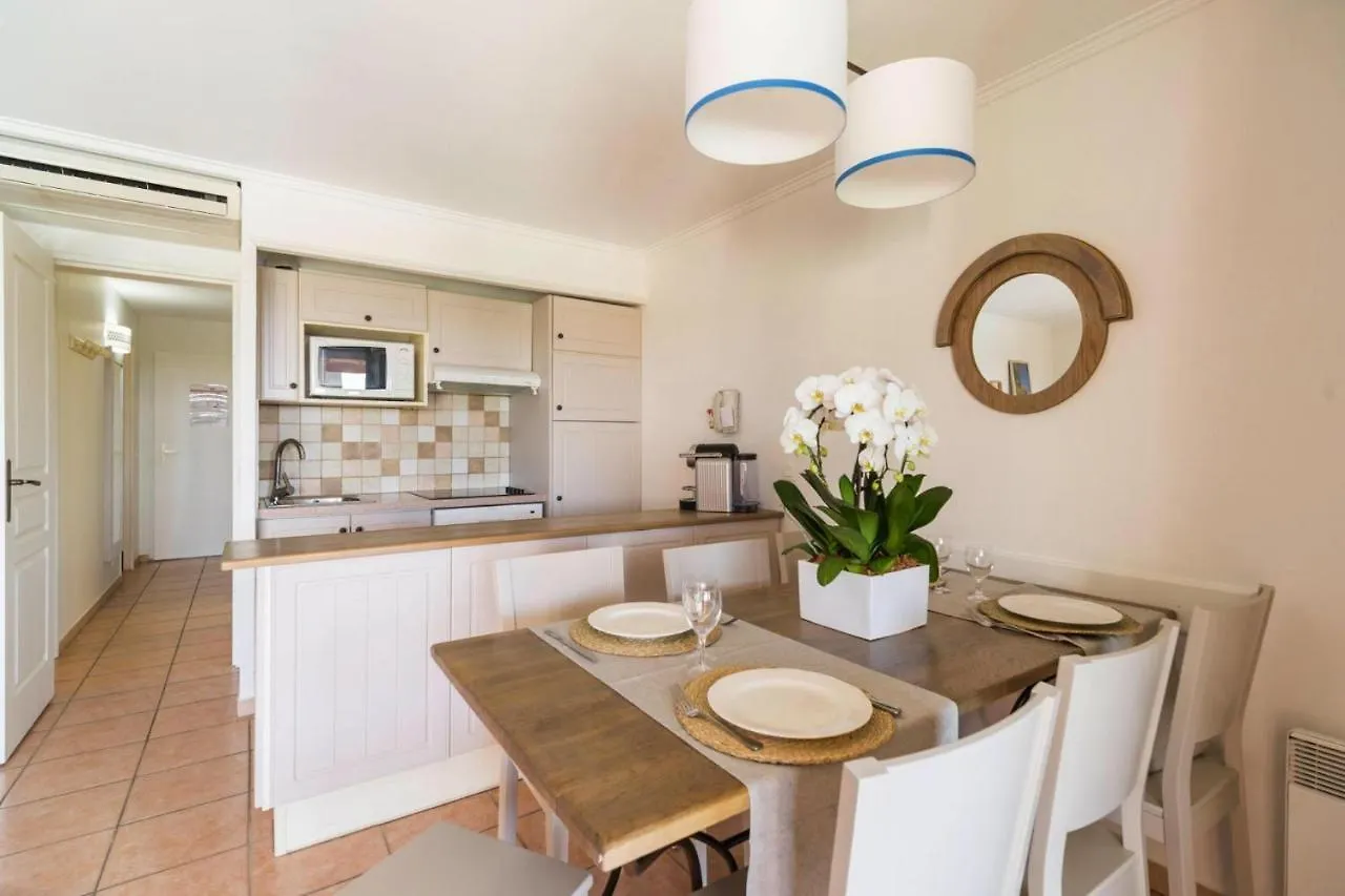 Residence Pierre & Vacances Premium Les Calanques Des Issambres Les Issambres 4*,  France