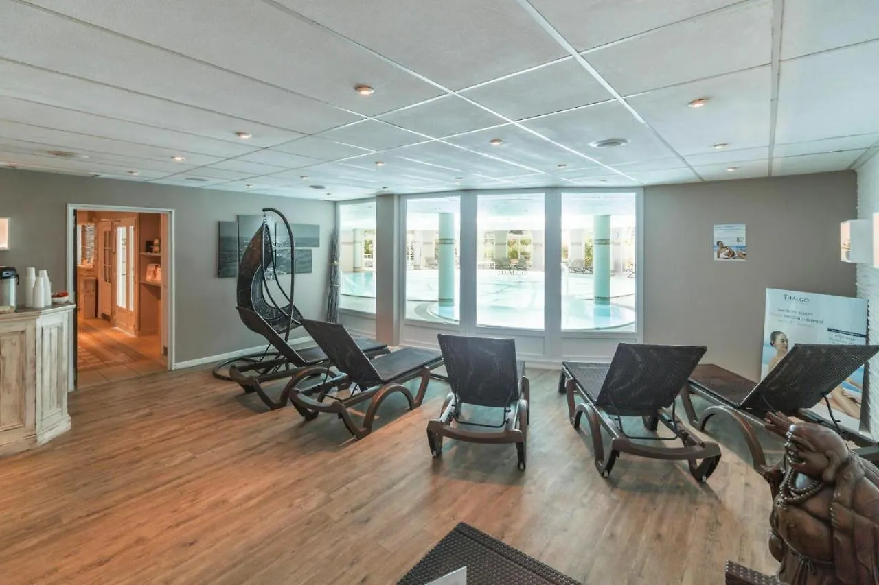 公寓式酒店 Residence Pierre & Vacances Premium Les Calanques Des Issambres 雷以桑布尔